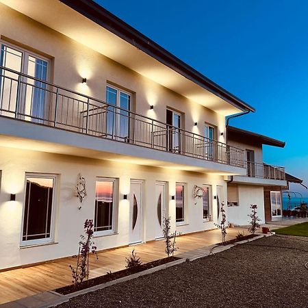 Sol Apartments Gjiri Lalzit ドゥラス エクステリア 写真