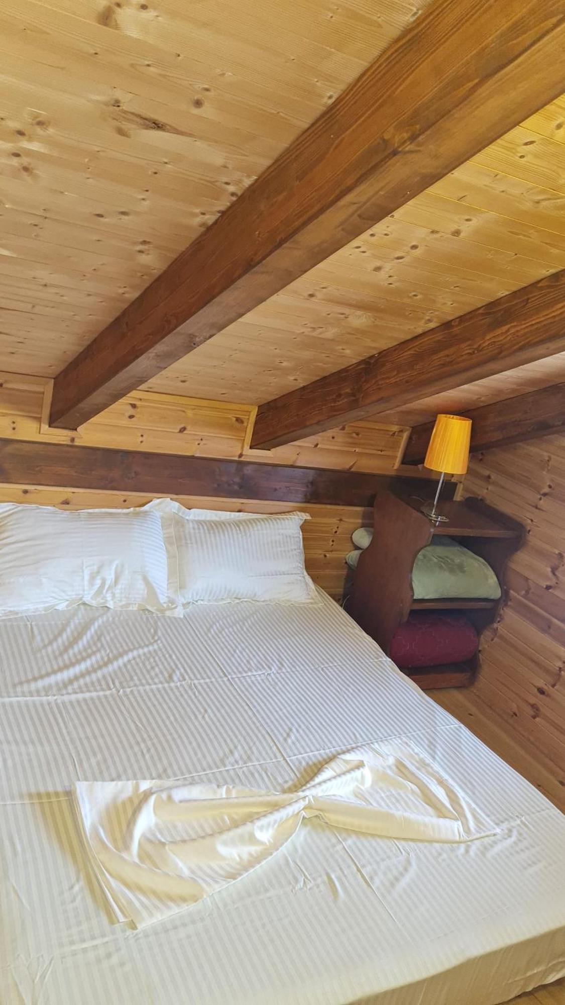 Sol Apartments Gjiri Lalzit ドゥラス エクステリア 写真