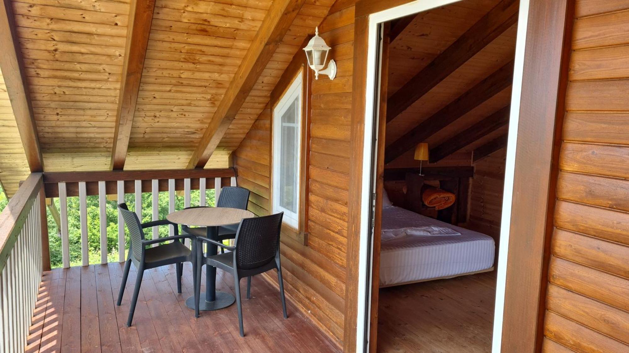 Sol Apartments Gjiri Lalzit ドゥラス エクステリア 写真