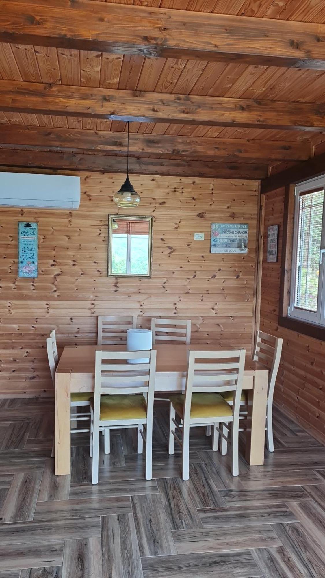 Sol Apartments Gjiri Lalzit ドゥラス 部屋 写真
